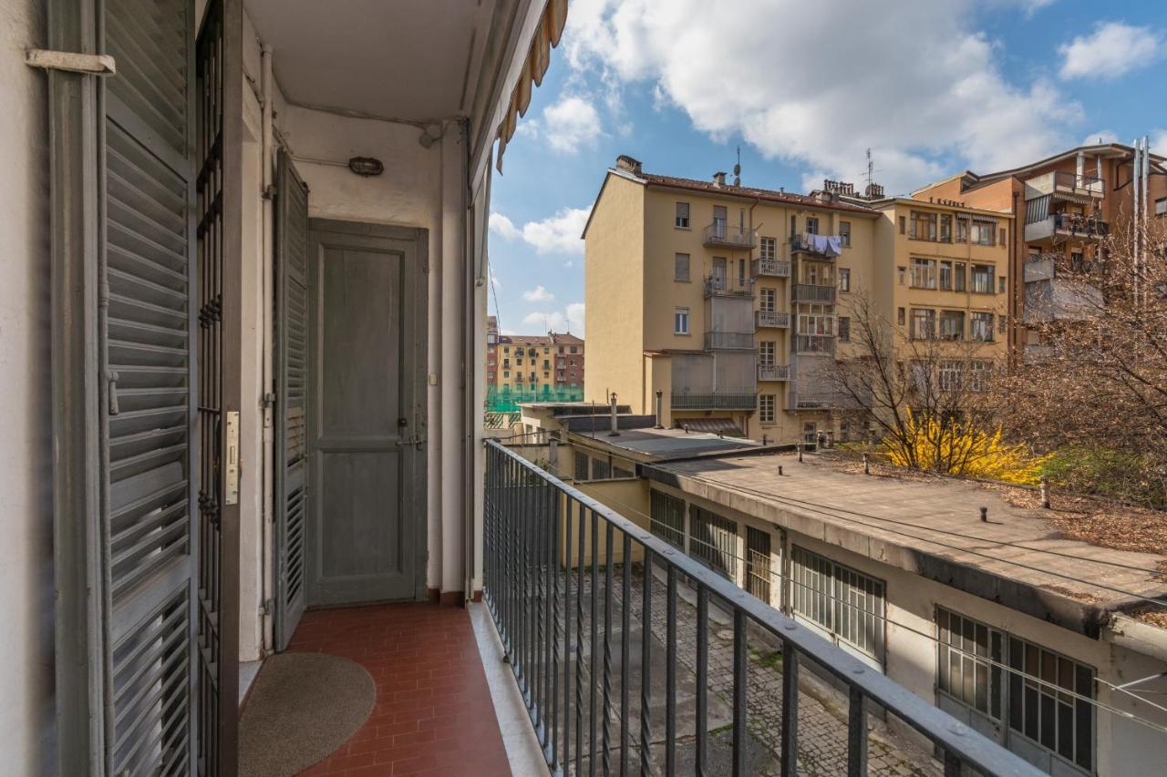 Appartamento In Piazza Adriano In Zona Cenisia ตูริน ภายนอก รูปภาพ